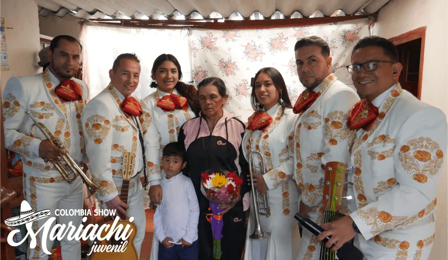 Show de mariachis para celebrar cumpleaños con serenatas virtuales